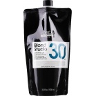 L'oreal Professionnel Питательный кремовый проявитель для осветленных волос Blond Studio Creamy Nutri-Developer Vol.30 9 %,1000мл L'oreal Professionnel Питательный кремовый проявитель для осветленных волос Blond Studio Creamy Nutri-Developer Vol.30 9 %,1000мл